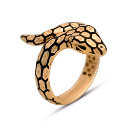 A gold ring with semalloy