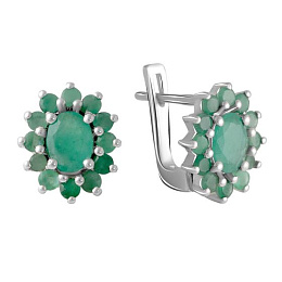 Silver earrings with a 2.608-carat emerald