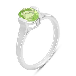 Silver ring with a 1.04-carat chrysolite