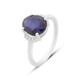 Sterling silver ring with 3.873ct sapphire, phianites