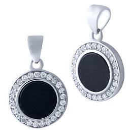 Silver pendant with onyx